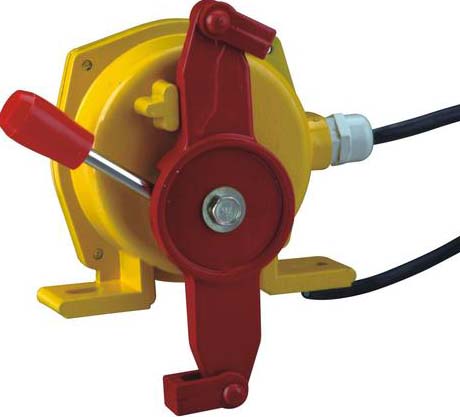 河南帶式輸送機(jī)拉繩開(kāi)關(guān).jpg 河南帶式輸送機(jī)拉繩開(kāi)關(guān).jpg