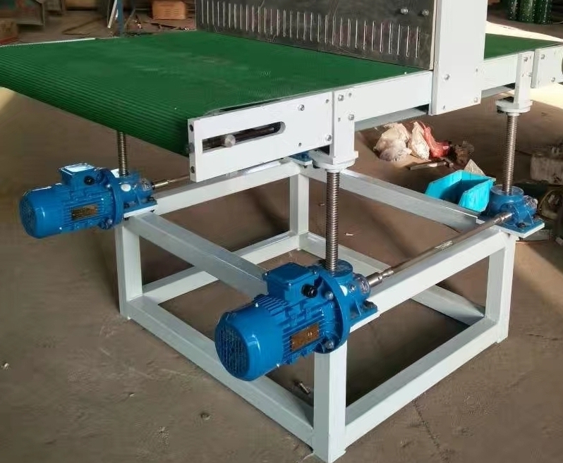 砂光機(jī)配套的河南帶式輸送機(jī).jpg
